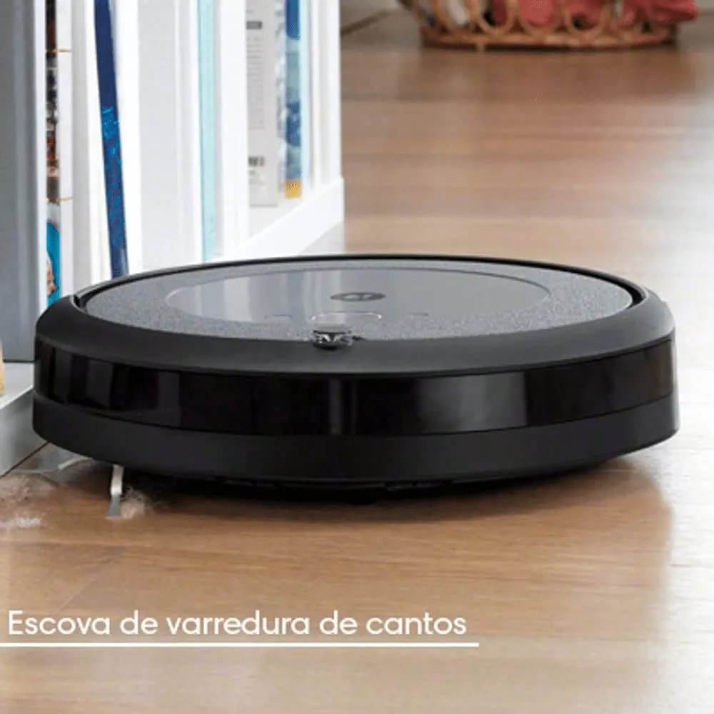 Os 7 Robôs Aspiradores Top de Linha Para Quem Quer Investir em Limpeza Automatizada 5 Robô Aspirador de Pó Inteligente Roomba® i3+ EVO iRobot - 110v, 10x Mais Potente, Mais Inteligente, Controle pelo Smartphone, Esvazia Sozinho, Recarega